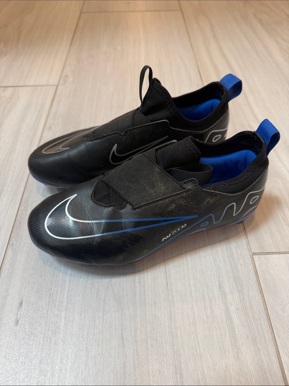 Nike kids Air Zoom Mercurial Black & Blue Slip-On soccer cleats, size 4